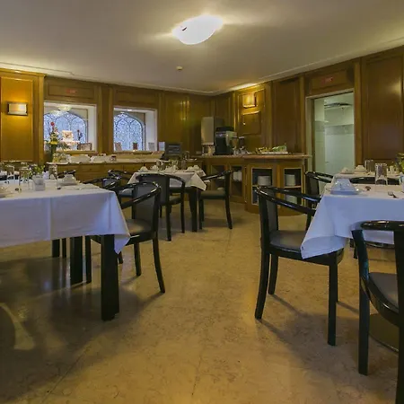 Hotel Ever Center Lisbona