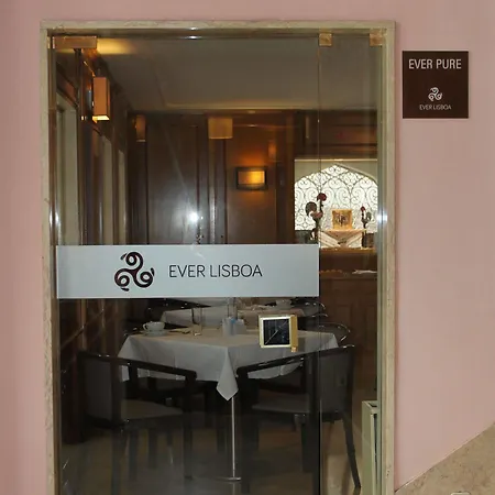 Отель Ever Center